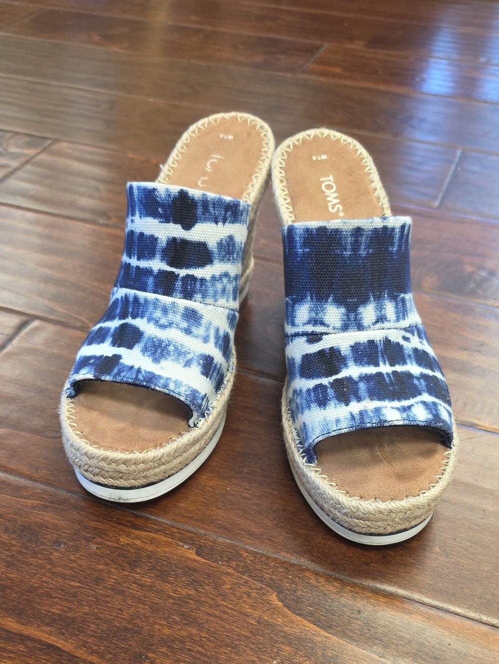 TOMS Navy and White Tie-Dye Espadrille Slide Sandals